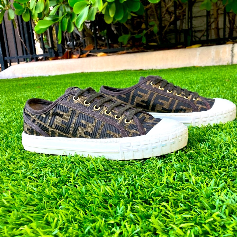 FENDI [VGUC] Women’s “DOMINO” FF Jacquard Fabric Low-Top Shoes in Brown  SIZE 37